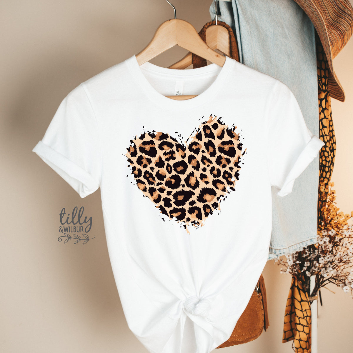 Leopard Print Heart T-Shirt, Valentine's Day T-Shirt, Wife Gift, Girlfriend Gift, Valentine's Day T-Shirt, Valentine's Day Gift, Love Heart