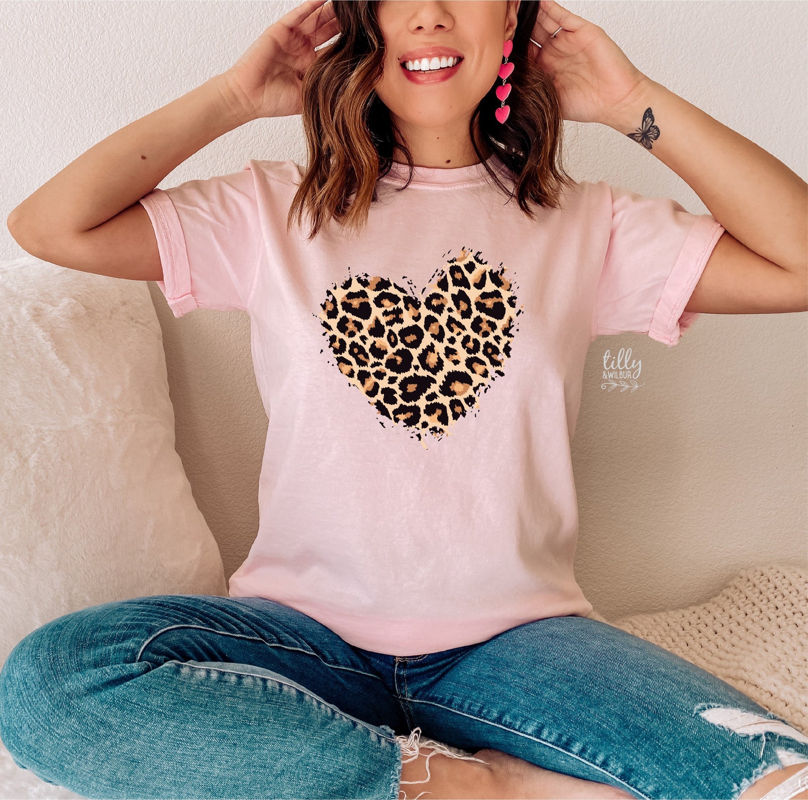 Leopard Print Heart T-Shirt, Valentine's Day T-Shirt, Wife Gift, Girlfriend Gift, Valentine's Day T-Shirt, Valentine's Day Gift, Love Heart
