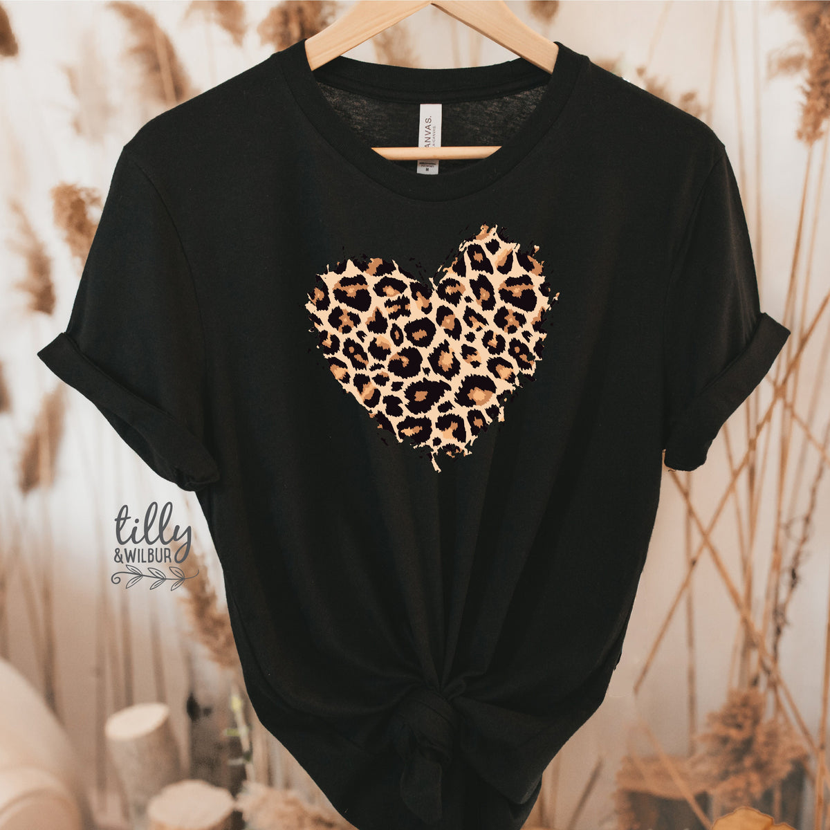 Leopard Print Heart T-Shirt, Valentine's Day T-Shirt, Wife Gift, Girlfriend Gift, Valentine's Day T-Shirt, Valentine's Day Gift, Love Heart