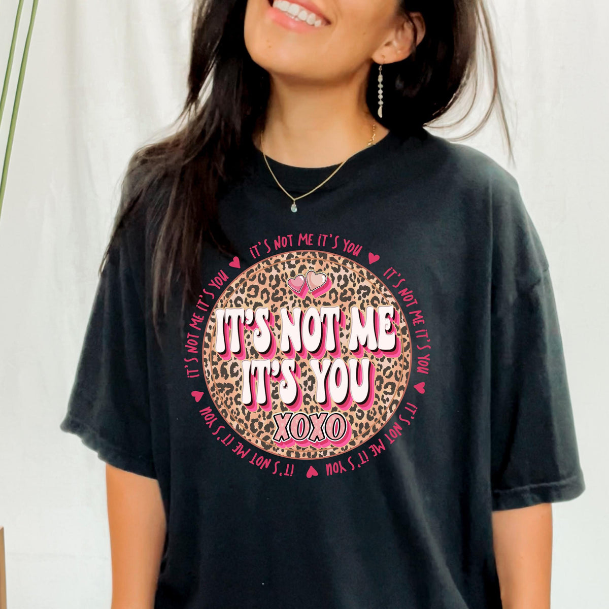 It's Not Me T-Shirt, Valentine's Day T-Shirt, Hearts T-Shirt, Valentine's T-Shirt, Funny Women's T-Shirt, Love, Galantine's Tee
