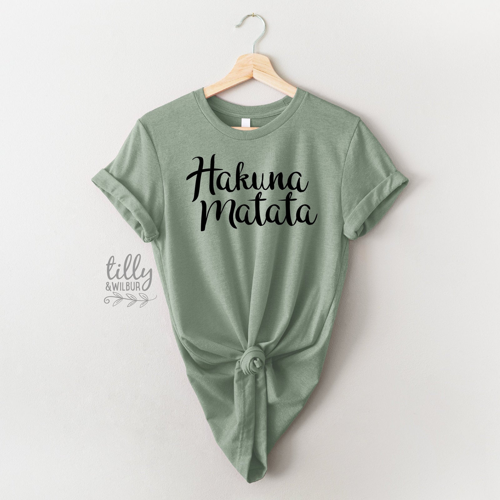 Hakuna Matata Women&#39;s T-Shirt, No Worries T-Shirt, Lion King Shirt, Inspirational Clothing, Inspirational Quotes, Kindness, Mother&#39;s Day