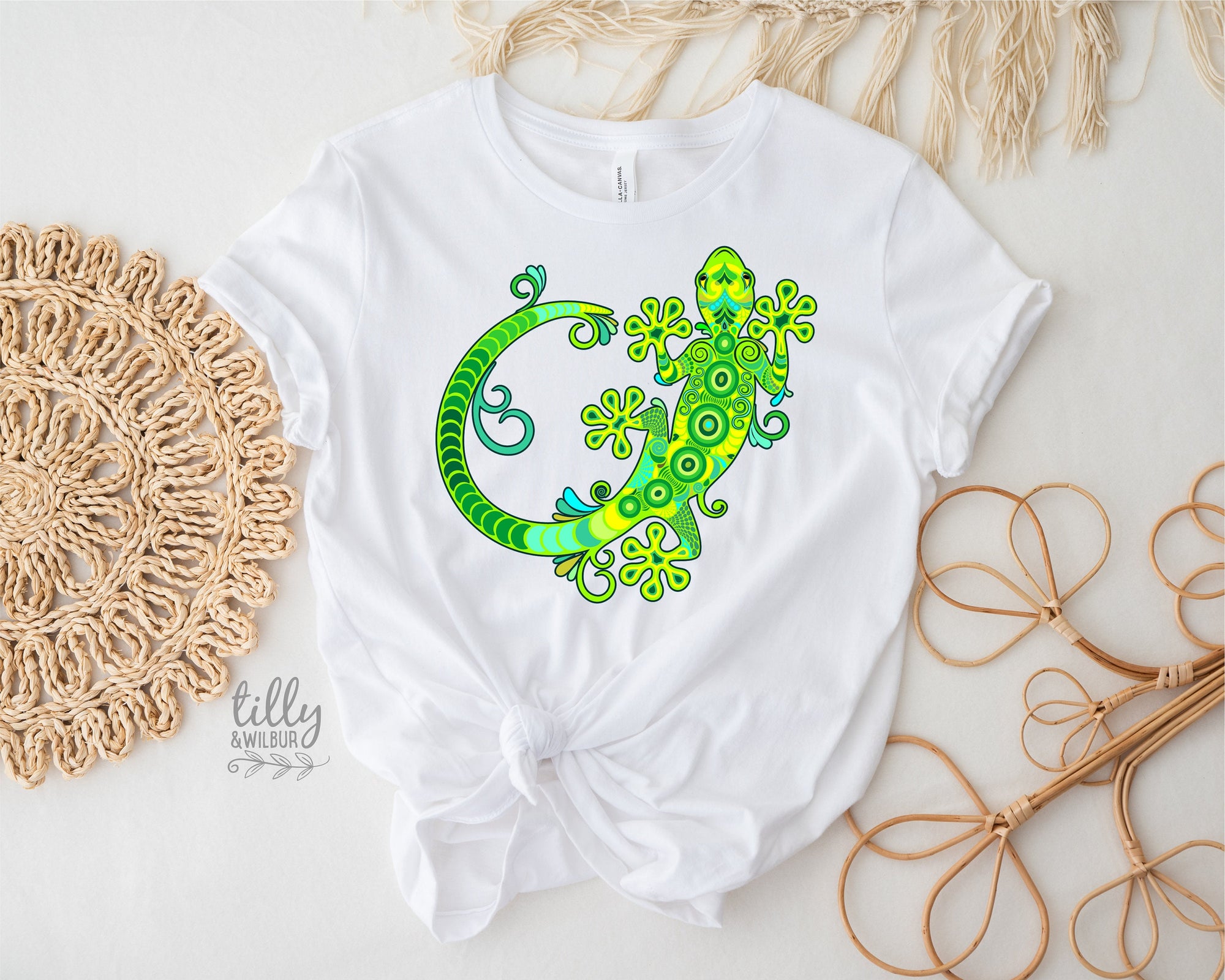 Gecko T-Shirt, Gecko Lover T-Shirt, Lizard T-Shirt, Lizard Lover T-Shirt, Women's Gecko T-Shirt, Gecko Lover Gift, Gecko Gift, Cute Gecko